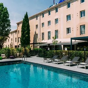 Escale Oceania 3*, Aix-en-Provence Francia