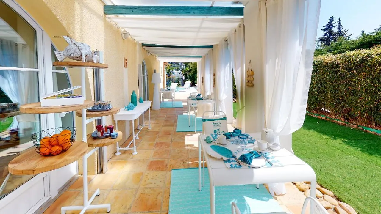 Villa 35 De Saint Aygulf Guest house
